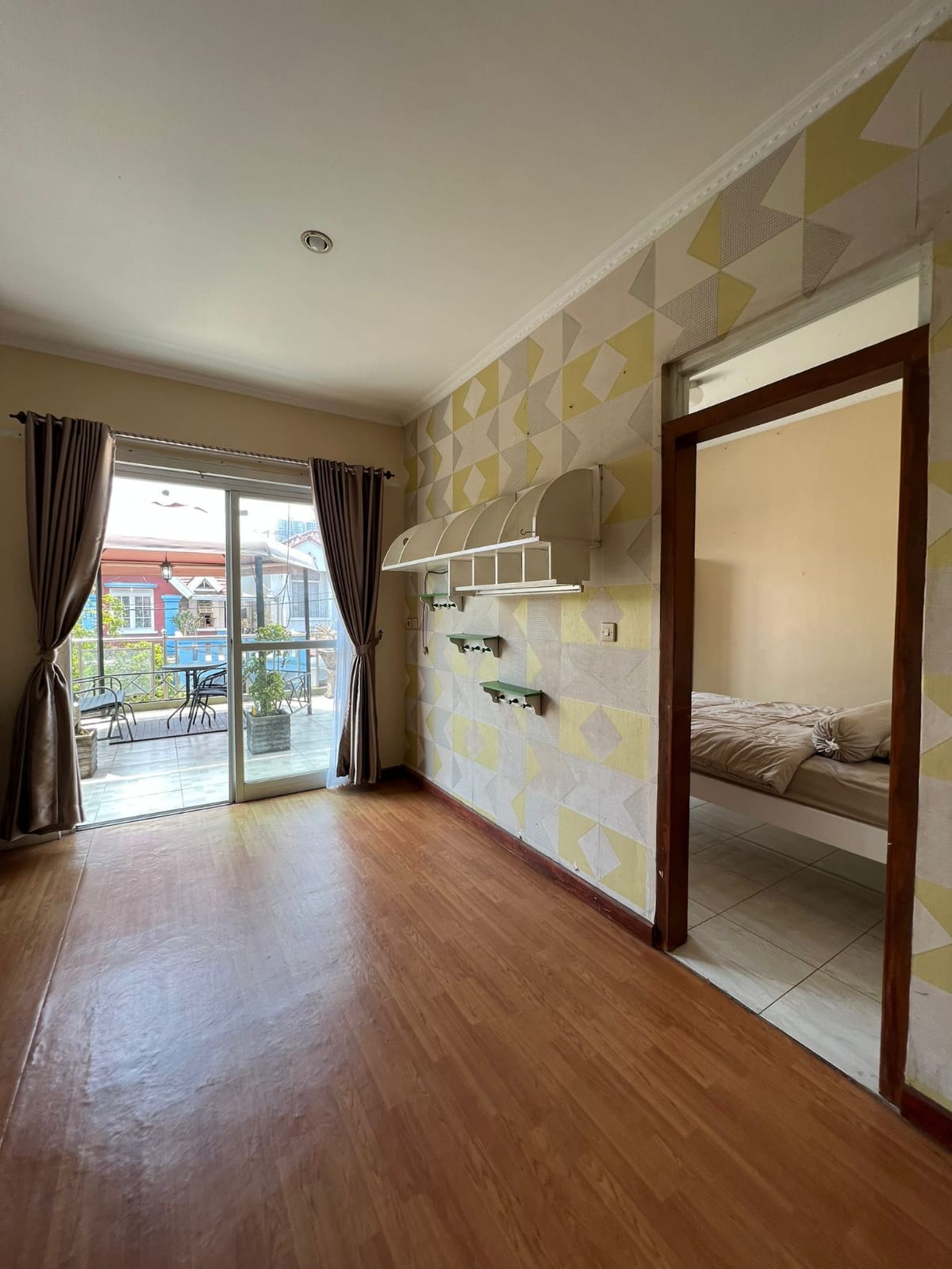 DiSewakan Rumah Full Furnish di Taman Picadilly Lippo Cikarang